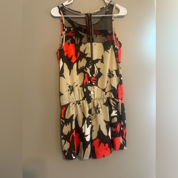 Guess romper - Picture 2 of 4